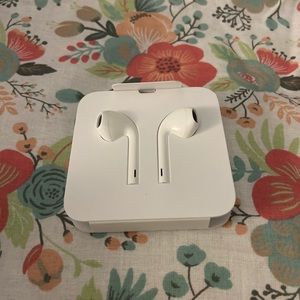 Ear pods for iPhones